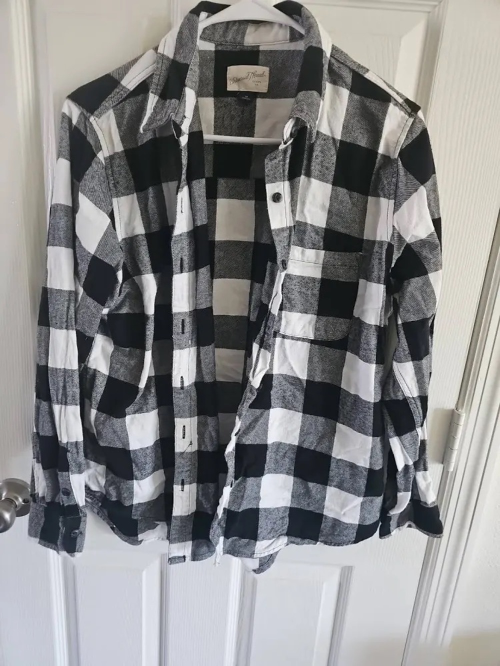 Universal Thread Black and White Plaid Button-Down Shirt
